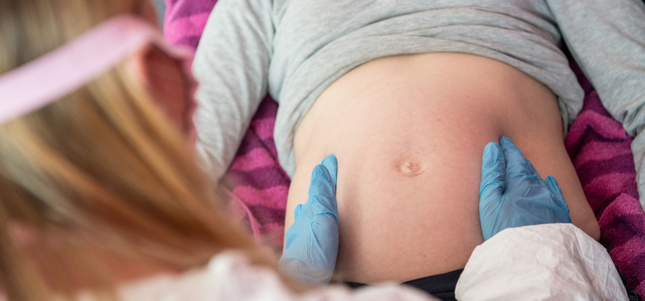 schwangerschaft und covid 19 seltener fieber aber mehr fruhe geburten